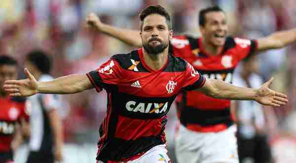 Tra i convocati c'è anche Diego, attualmente al Flamengo. (foto: Zimbio.com)