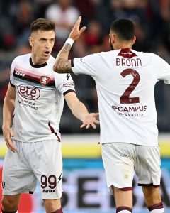 Salernitana Piatek 