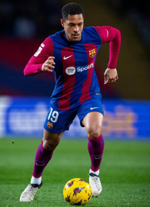 Vitor Roque